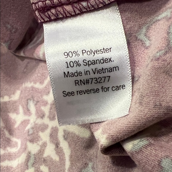 Elegant Long Sleeve Dress with Leaf Pattern - Picture 9 of 9